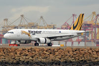 VH-VNH @ YSSY - At Sydney - by Micha Lueck