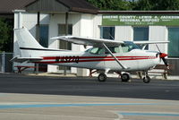 N4322Q @ I19 - 1971 Cessna 172L