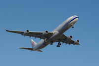 B-18807 @ YVR - CAL flt CI32 from Taipei landing at YVR