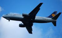 D-ABER @ EDDF - Landing on Frankfurt - by Jan Lefers