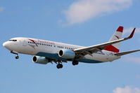 OE-LNP @ EGLL - Austrian Airlines - by Chris Hall