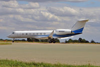 N2929 @ EGGW - 2004 Gulfstream Aerospace GV-SP (G550), c/n: 5053 at Luton - by Terry Fletcher