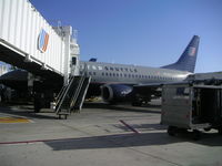 N912UA @ KLAX - United Airlines Boeing 737-522, N912UA at gate 71 KLAX. - by Mark Kalfas