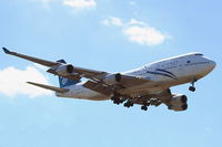 ZK-SUJ @ EGLL - Air New Zealand - by Chris Hall