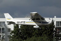 TF-FTZ @ BIRK - Flugskoli Islands - by Joop de Groot
