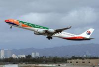B-6055 @ KLAX - WOWWWWW - by Fariborz Shammas