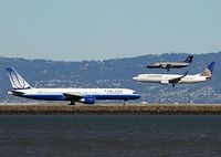 N547UA @ SFO - Talk abouth right time & right place ... - by Fariborz Shammas