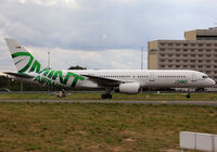 EC-LHL @ CDG - . - by Roland Aigner