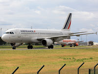F-GFKN @ CDG - . - by Roland Aigner