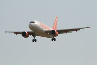 G-EZDM @ EBBR - Arrival of flight EZY2795 to RWY 25L - by Daniel Vanderauwera