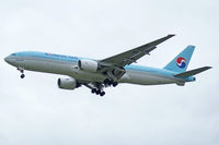 HL7715 @ LOWW - Korean Air - by Jan Ittensammer