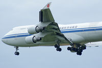 B-2477 @ LOWW - Air China Cargo
