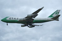 B-2422 @ LOWW - Jade Cargo - by Jan Ittensammer