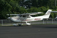N1013Y @ I19 - 2005 Cessna 182T