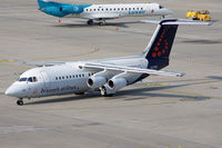 OO-DWF @ LOWW - DSLR-A230 (55-200 mm); www.haj-spotter.de.tf
