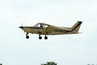 N2302Z @ I19 - 1962 Beech 23