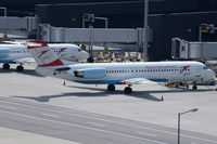 OE-LVH @ LOWW - DSLR-A230 (55-200 mm); www.haj-spotter.de.tf