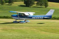 N6565G @ 2D7 - Arriving at Beach City, Ohio during the Father's Day fly-in.