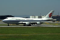 B-2458 @ LOWW - Air China Boeing 747