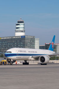 B-2073 @ LOWW - China Southern Boeing 777-200 - by Dietmar Schreiber - VAP