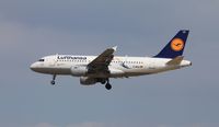 D-AILU @ EDDF - ...