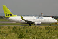 YL-BBH @ VIE - Air Baltic