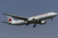 C-GHKW @ EDDF - on final RW07R - by Friedrich Becker