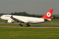 TC-JNE @ VIE - Turkish Airlines