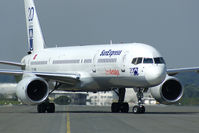 TC-SNB @ LOWL - B757 at linz - by Jan Ittensammer