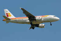 EC-HGR @ VIE - Iberia^ - by Chris Jilli