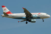 OE-LDG @ VIE - AUA - by Chris Jilli