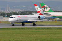 OE-LVN @ VIE - Tyrolean - by Chris Jilli