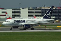 YR-ASD @ LOWW - Tarom Airbus A-318