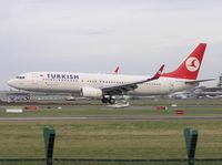 TC-JGF @ EIDW - THY just a few feet from touch-down - by Robert Kearney