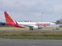 VT-SGF @ EINN - Brand new aircraft for SpiceJet on delivery - by Robert Kearney
