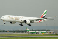 A6-ECF @ VIE - Emirates