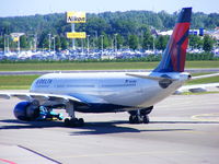 N861NW @ EHAM - Delta Airlines - by Chris Hall