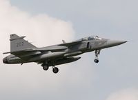 39202 @ LHKE - Saab Gripen