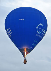 G-OMGR - CAMERON BALLOONS LTD 
Type: CAMERON Z-105 
Serial No.: 11095 
at 2010 Bristol Balloon Fiesta