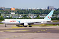 PH-AHY @ EHAM - Arkefly - by Chris Hall