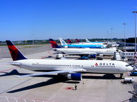 N177DN @ EHAM - Delta Airlines - by Chris Hall