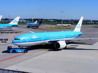 PH-BQF @ EHAM - KLM Royal Dutch Airlines - by Chris Hall