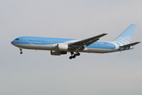 OO-TUC @ EBBR - Arrival of flight JAF104 to RWY 25L