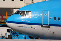 PH-KCG @ EHAM - 'Maria Callas' - by Chris Hall