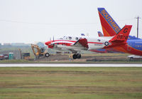 160978 @ KAUS - USMC Beech landing 17L. - by Darryl Roach