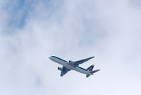 EI-DDW @ YYZ - In flight over Richmond Hill,Ont.Approaching YYZ - by metricbolt