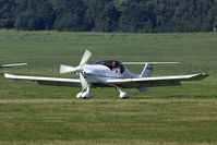 OO-E64 @ EBDT - arrival at the oldtimer fly-in.