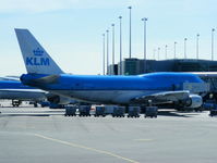 PH-BFO @ EHAM - KLM Royal Dutch Airlines - by Chris Hall