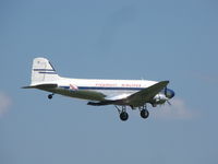 N44V @ KOSH - Part  of the mass arrival  EAA Oshkosh2010