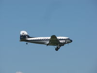 N43XX @ KOSH - On finals at Oshkosh during the mass arrival